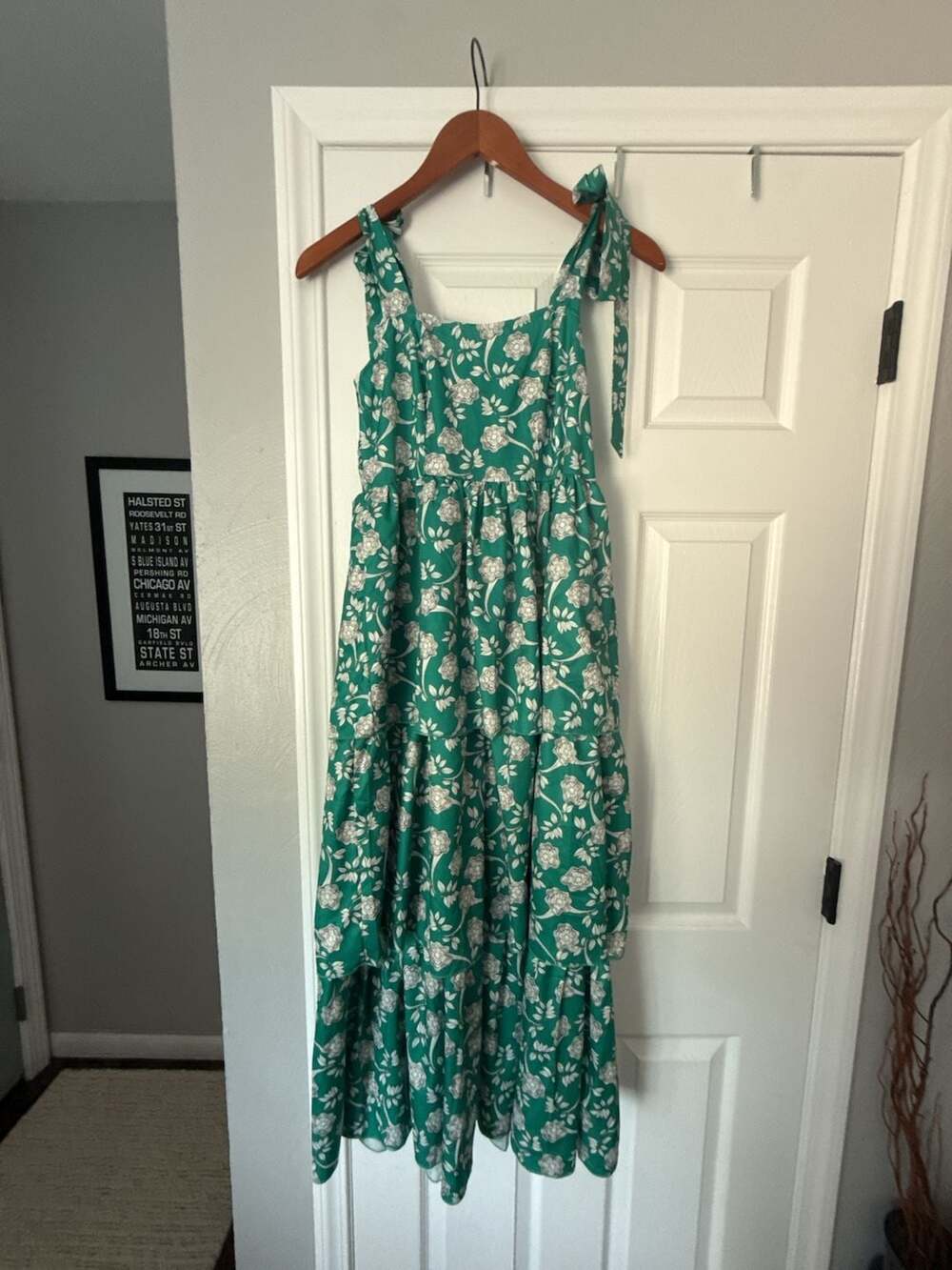 Wenrine Women's Green Floral Smocked Tiered Midi Dress with Tie-Shoulder Straps